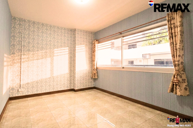 ขายคอนโด การ์เด้น คอร์ท (บ้านรวงข้าว4) ราษฎร์บูรณะ ห้องใหญ่ 82 ตร.วา 2 bed ขายเพียง 2.49 Mb. ใกล้ทางด่วนพระราม 3 เข้าเมืองไม่เกิน 15 นาที