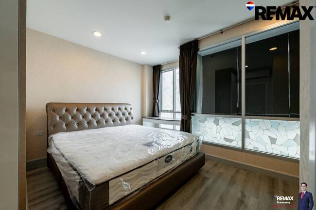 Centric Sathon-St.Louise ห้อง Duplex 1 ห้องนอนใหญ่ (Rare) และที่มีที่จอดรถ Fixed อยู่ชั้น 1