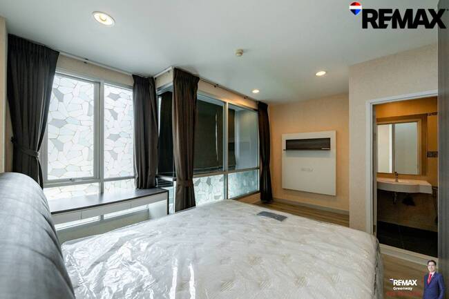 Centric Sathon-St.Louise ห้อง Duplex 1 ห้องนอนใหญ่ (Rare) และที่มีที่จอดรถ Fixed อยู่ชั้น 1