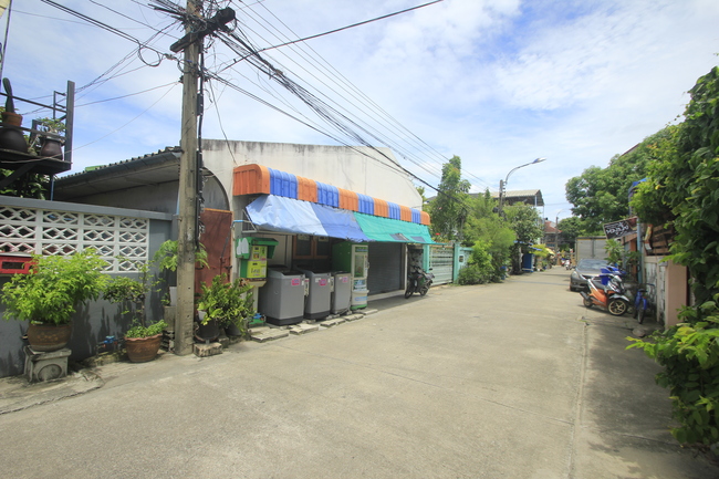 ที่ดินสุขุมวิท117 ซ.ภาณุวงศ์14 แถมบ้านเดี่ยว1ชั้น ทำเลดี ค้าขายได้ 65ตารางวา ปัจจุบันเป็นบ้านเช่า สภาพดีโครงสร้างแข็งแรง ใกล้รถไฟฟ้าปู่เจ้าสมิงพราย จุดขึ้นลงวงแหวนกาญจนาภิเษก