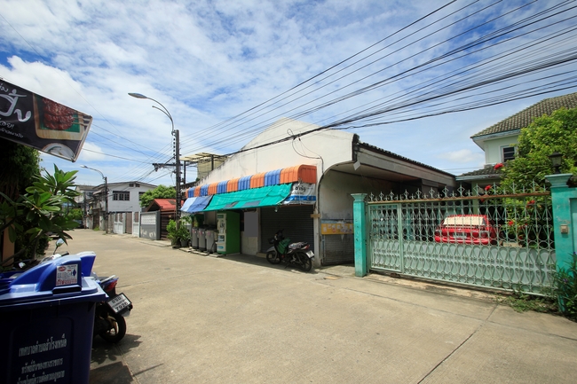 ที่ดินสุขุมวิท117 ซ.ภาณุวงศ์14 แถมบ้านเดี่ยว1ชั้น ทำเลดี ค้าขายได้ 65ตารางวา ปัจจุบันเป็นบ้านเช่า สภาพดีโครงสร้างแข็งแรง ใกล้รถไฟฟ้าปู่เจ้าสมิงพราย จุดขึ้นลงวงแหวนกาญจนาภิเษก