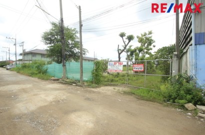 ที่ดินเลียบคลองหมื่นปรารมย์กระทุ่มแบน แคราย สมุทรสาคร ซ.ผู้ใหญ่เสริม 3-3-90ไร่ สร้างโรงงาน โกดัง หอพัก ใกล้ศูนย์การแพทย์ศิริราช เอกชัย เศรษฐกิจ1 พระราม2 ราคาถูก