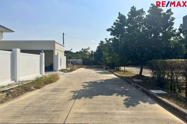 ขายที่ดิน พุทธมณฑลสาย 2 หมู่บ้านณิชาตรา 236 ตารางวา แปลงมุม ถมแล้ว