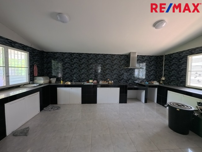 ขายที่ดิน 4-1-67 ไร่ (1,767 ตร.ว.) ซอยเทศบาล 23 (กันตบุตร) สุขุมวิท–สมุทรปราการ ใกล้ BTS โรงเรียนนายเรือ 800 เมตร | ราคา 54,000 บ./ตร.ว.