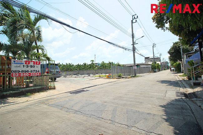 ขายที่ดินหนองแขม ขายถูก ถมแล้ว ราคาดี ใกล้เพชรเกษม 81 เนื้อที่เกือบ 2 ไร่