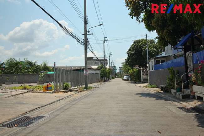 ขายที่ดินหนองแขม ขายถูก ถมแล้ว ราคาดี ใกล้เพชรเกษม 81 เนื้อที่เกือบ 2 ไร่