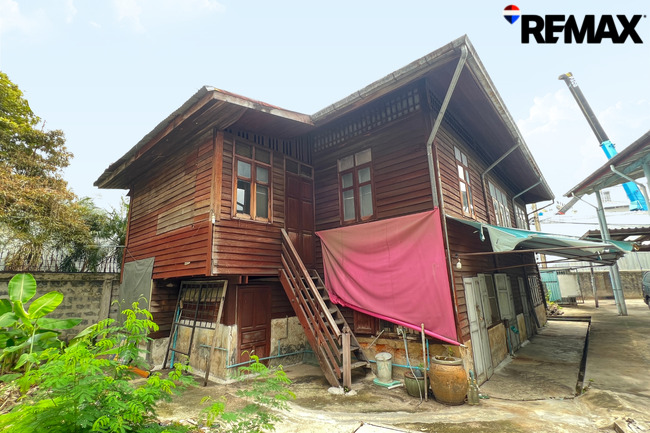 ที่ดินอิสรภาพ 15 ติด ม.ราชภัฏบ้านสมเด็จฯ 81 ตร.ว. ทำเลหายาก ราคาพิเศษ 9.8 ล้าน
