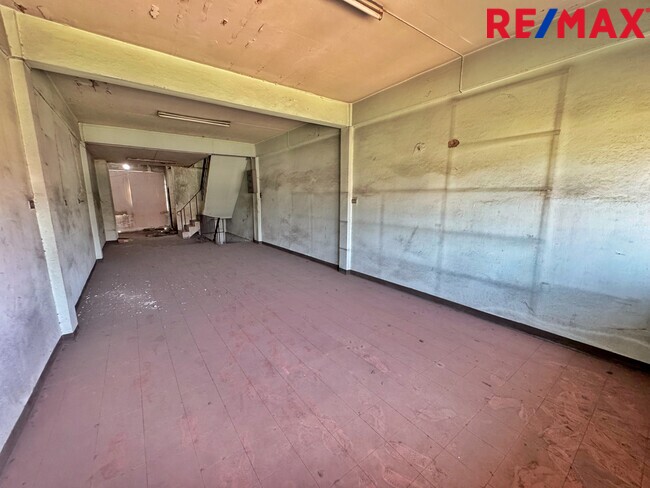 ขายอาคารสำนักงาน 5 ชั้น 2 คูหา ติดถนน วิภาวดีรังสิต เหมาะลงทุนทำคลินิก / HQ บริษัท ใกล้วิทยาลัยป้องกันราชอาณาจักร (วปอ.) และ มหาวิทยาลัยหอการค้าไทย