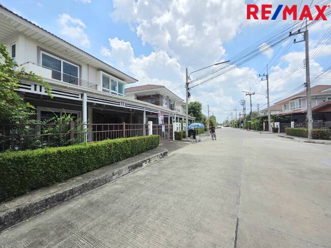 บ้านเดี่ยว ศุภาลัยวิลล์ วงแหวนลำลูกกาคลอง 5 ราคาเท่าบ้านแฝด หาราคานี้ไม่มีอีกแล้ว เพียง 3.49 ล้านบาท ใกล้ตลาดมารวย ใกล้ทางขึ้น-ลง มอเตอร์เวย์ วงแหวน