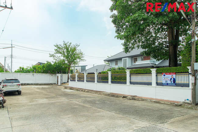ขายบ้านเดี่ยวทุ่งครุ หมู่บ้านบ้านบุรีรมย์ ประชาอุทิศ