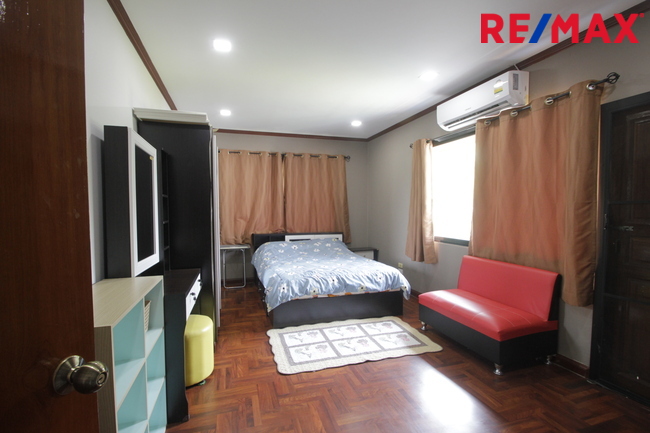 บ้านเดี่ยวภาณุปิ่นเกล้า ตลิ่งชัน อัศวพิเชษฐ์17 บ้านพร้อมอยู่ ตกแต่งต่อเติมแล้ว เฟอร์ แอร์ ทำเลเด่น บ้านหลังมุม 128.5 ตารางวา ใกล้ห้าง โรงพยาบาล ทางด่วน เดินทางสะดวก