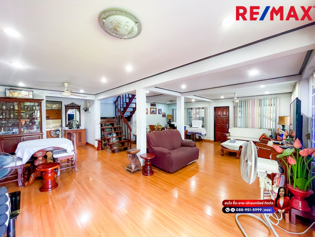 บ้านเดี่ยวปัฐวิกรณ์ – นวมินทร์ 70 - ประเสริฐมนูกิจ43 พื้นที่ดิน 103 ตร.วา 4 ห้องนอน 4 ห้องน้ำ 5 ที่จอด รองรับครอบครัวใหญ่ หรือผู้ที่ต้องการบ้านที่มีพื้นที่เยอะ