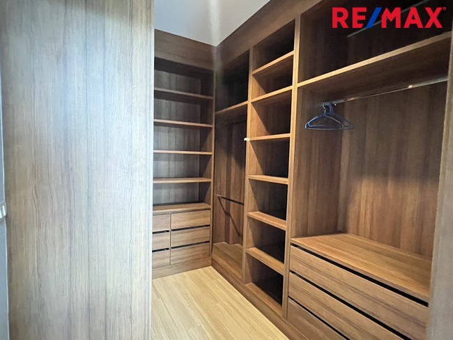 ขายบ้านเดี่ยว 2 ชั้น หลังมุม วิวสวน-สระน้ำ | หมู่บ้านบลูลากูน 2 บางนา–วงแหวน | ใกล้เมกาบางนา