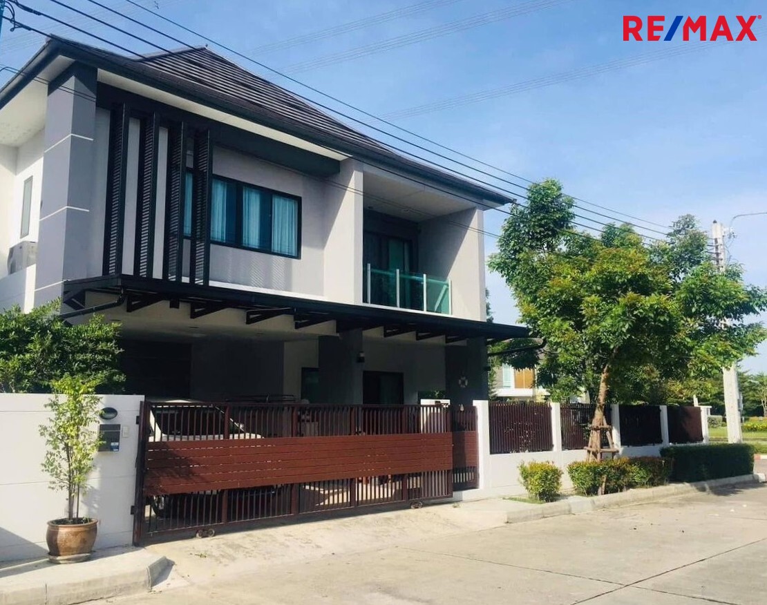 ขายบ้านเดี่ยว 2 ชั้น หลังมุม วิวสวน-สระน้ำ | หมู่บ้านบลูลากูน 2 บางนา–วงแหวน | ใกล้เมกาบางนา