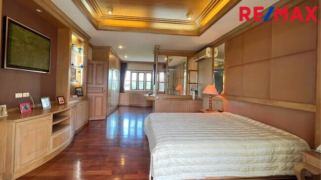 ขายบ้าน พฤกษ์ภิรมย์ สาทร ราชพฤกษ์ ติดถนนเมน ตรงข้ามสวน มีเรือนรับรอง ที่ดินแปลงใหญ่ 227 ตรว.