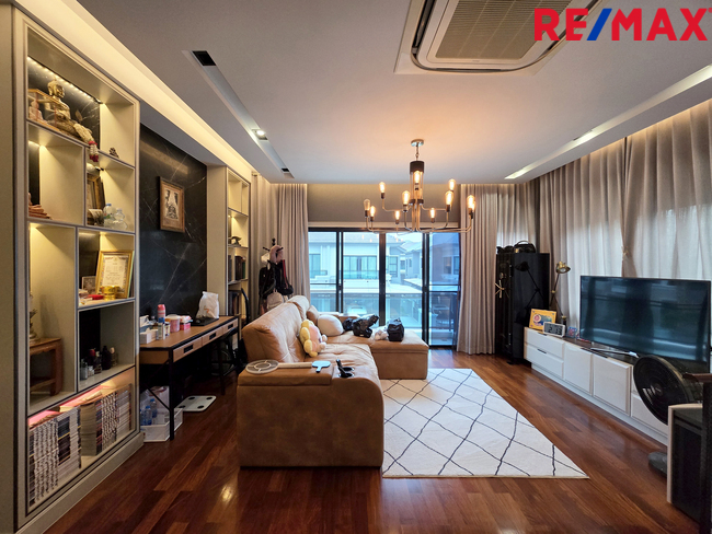 ขายบ้านเดี่ยว แกรนด์ บางกอก บูเลอร์วาร์ด สาทร ถ.กัลปพฤกษ์ บางแค 70.1 ตร.ว. ขายต่ำกว่าทุน