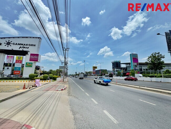 ขายบ้านเดี่ยว สัมมากร ราชพฤกษ์ 51 ตร.วา | 5 ห้องนอน มีห้องนอนล่าง ใกล้ MRT บางรักใหญ่ อยู่ใกล้โรงเรียนนานาชาติ DBS