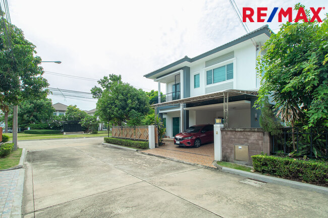 ขายเดอะแกรนด์ พระราม2 โซน Infinia บ้านเดี่ยวหลังมุม ถนนเมน Built in ทั้งหลัง