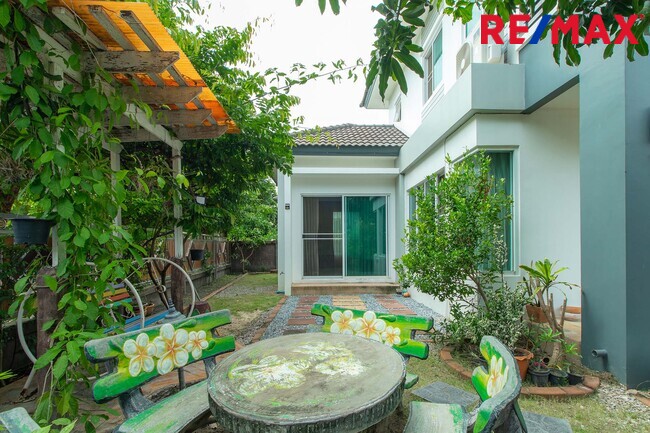 ขายเดอะแกรนด์ พระราม2 โซน Infinia บ้านเดี่ยวหลังมุม ถนนเมน Built in ทั้งหลัง
