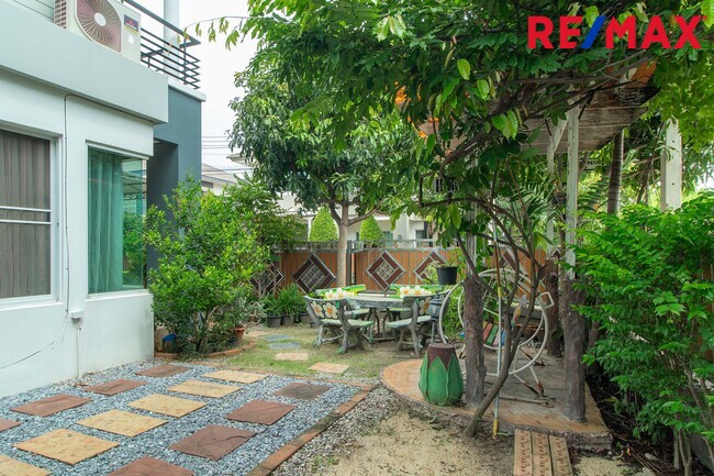 ขายเดอะแกรนด์ พระราม2 โซน Infinia บ้านเดี่ยวหลังมุม ถนนเมน Built in ทั้งหลัง