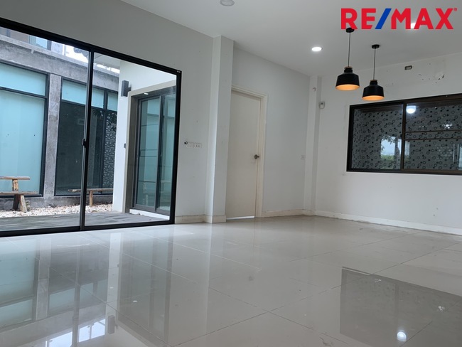 ขายบ้านเดี่ยวโครงการ The Balanz ปิ่นเกล้า-สาย5 สภาพใหม่