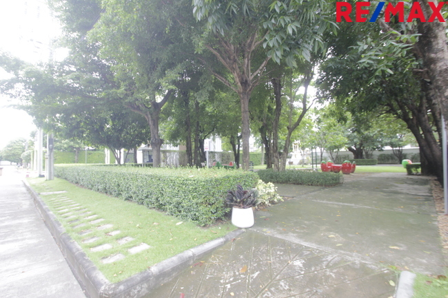 บ้านเดี่ยวคาซ่าวิลล์สุขุมวิท103 Casa Ville Sukhumvit 103 ตกแต่งต่อเติมพร้อมอยู่ 71.7ตารางวา บ้านตัวอย่าง บ้านรุ่นใหญ่ หน้าบ้านไม่มีบ้านตรงข้าม บ้านมุมตรงข้ามสวน หลังแรกของโครงการใกล้ป้อมยาม ทำเลดี