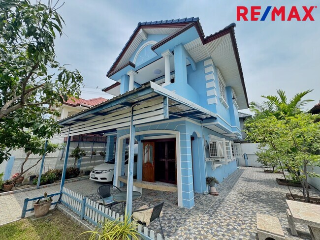 บ้านเดี่ยว รัตนาธิเบศร์ ใกล้รถไฟฟ้า 2 สาย รีโนเวทใหม่ทั้งหลัง มณียา ท่าอิฐ พร้อมอยู่ทันที ทำเลดี เหมาะสำหรับอยู่อาศัยหรือทำ Home Office ราคาสุดคุ้ม