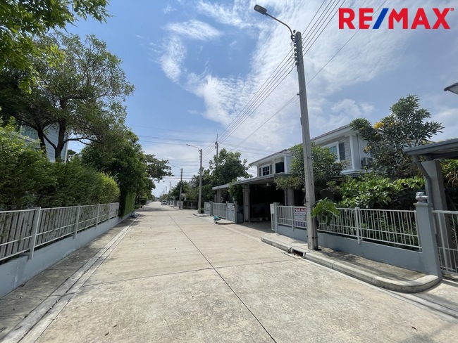 ขายบ้านบางพลี Villaggio บางนา-เทพารักษ์ ใกล้เมกาบางนาและสนามบินสุวรรณภูมิ