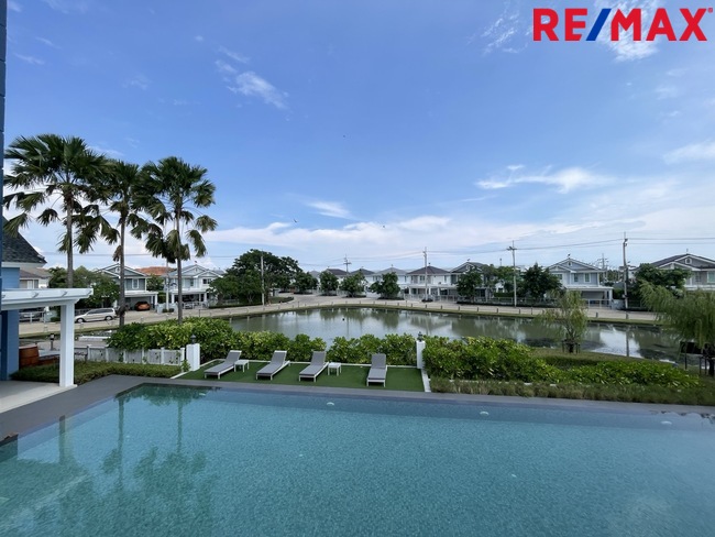 ขายบ้านบางพลี Villaggio บางนา-เทพารักษ์ ใกล้เมกาบางนาและสนามบินสุวรรณภูมิ