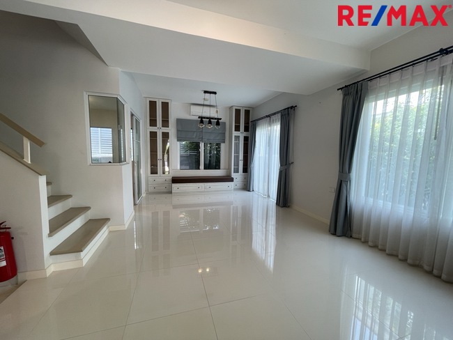 ขายบ้านบางพลี Villaggio บางนา-เทพารักษ์ ใกล้เมกาบางนาและสนามบินสุวรรณภูมิ