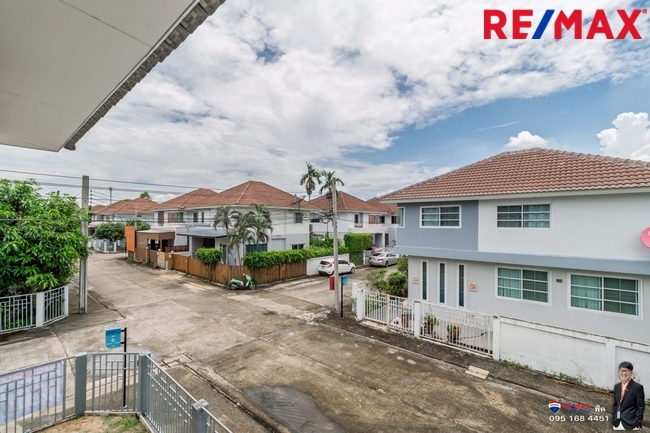 ขายบ้านพุทธบูชา36 สรัญทรไพรเวท(หลังมุม วิวสวน) ราคาดีที่สุดในโครงการ 3.59 ล้าน ติดอู่รถเมย์สาย75