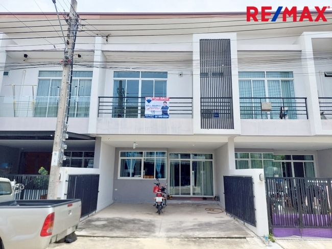 ขายทาวน์โฮม 2 ชั้น โครงการเดอะ มิราเคิล พลัส เพชรเกษม 63 โครงการ 2