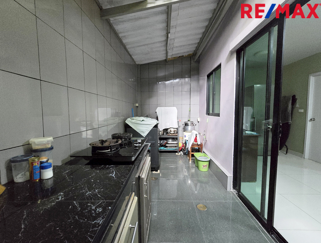 ขายทาวน์โฮม 3 ชั้น เดอะคอนเนค อัพ 3 วงแหวน-บางแค ใกล้ MRT หลักสอง และเดอะมอลล์ไลฟ์สโตร์ บางแค