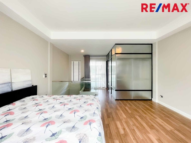 The Terrace รามอินทรา65 ทาวน์โฮม3ชั้น (ซอยถนอมมิตร)
