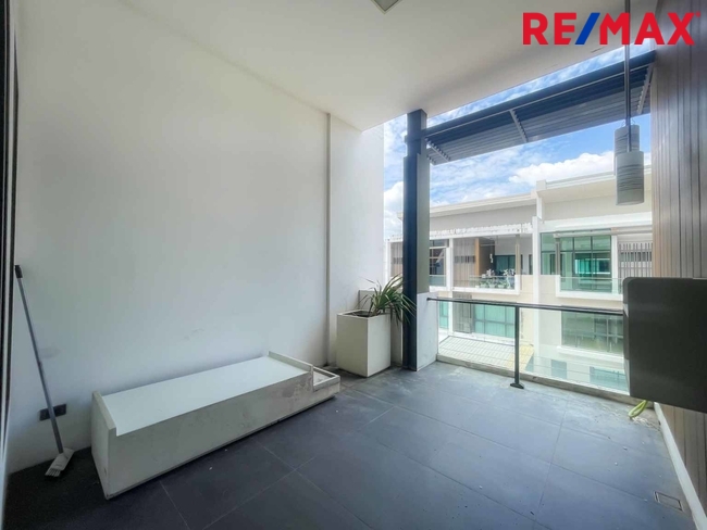 The Terrace รามอินทรา65 ทาวน์โฮม3ชั้น (ซอยถนอมมิตร)