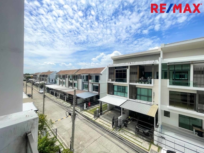 The Terrace รามอินทรา65 ทาวน์โฮม3ชั้น (ซอยถนอมมิตร)