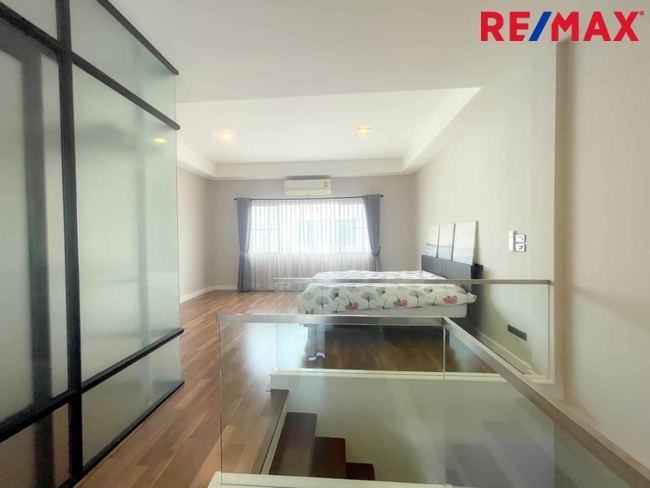 The Terrace รามอินทรา65 ทาวน์โฮม3ชั้น (ซอยถนอมมิตร)