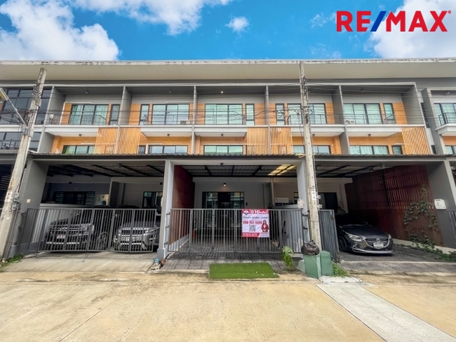ECO SPACE เกษตร-นวมินทร์ 2 พื้นที่ 20.9 ตร.ว. พื้นที่ใช้สอย 175 ตร.ม. เหมาะสำหรับทำโฮมออฟฟิศ สำนักงาน หรืออยู่อาศัย ต่อเติมห้องครัวแล้ว