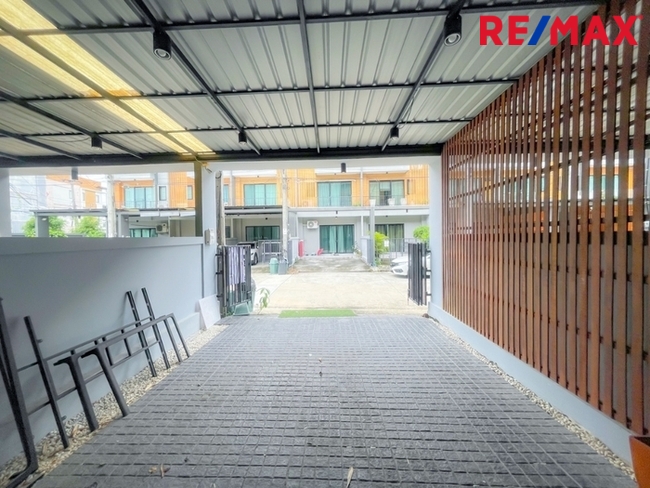 ECO SPACE เกษตร-นวมินทร์ 2 พื้นที่ 20.9 ตร.ว. พื้นที่ใช้สอย 175 ตร.ม. เหมาะสำหรับทำโฮมออฟฟิศ สำนักงาน หรืออยู่อาศัย ต่อเติมห้องครัวแล้ว