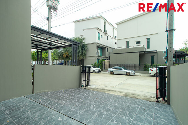 ขายทาวน์โฮม PATIO กัลปพฤกษ์(วงแหวน)-สาทร ทาวน์โฮมหรู 3.5ชั้น ติดถนนกาญจนาภิเษกและกัลปพฤกษ์ ตกแต่งหรู