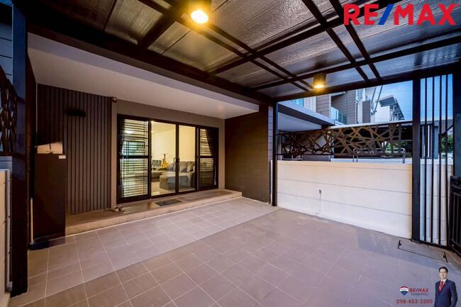 [ New Listing! 2025 ] Town Avenue Cocos ทาวน์โฮมจาก Sansiri หลังมุม 22.5 ตร.วา (ต่อเติมครัวสวย L- Shape Modern ครบ #ลงเสาเข็มให้แล้ว ) พระรามสอง ซอย 50, แยก 7, ใกล้ Central พระรามสอง เพียง 700 เมตร [ราคาพิเศษ!]