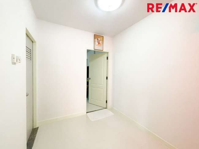 หมู่บ้านเคซี รามอินทรา 8 (K.C. Ramintra 8) หลังริม บนที่ดิน 24 ตร.ว. เชื่อมต่อถนนสายไหม