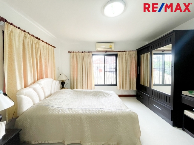 หมู่บ้านเคซี รามอินทรา 8 (K.C. Ramintra 8) หลังริม บนที่ดิน 24 ตร.ว. เชื่อมต่อถนนสายไหม