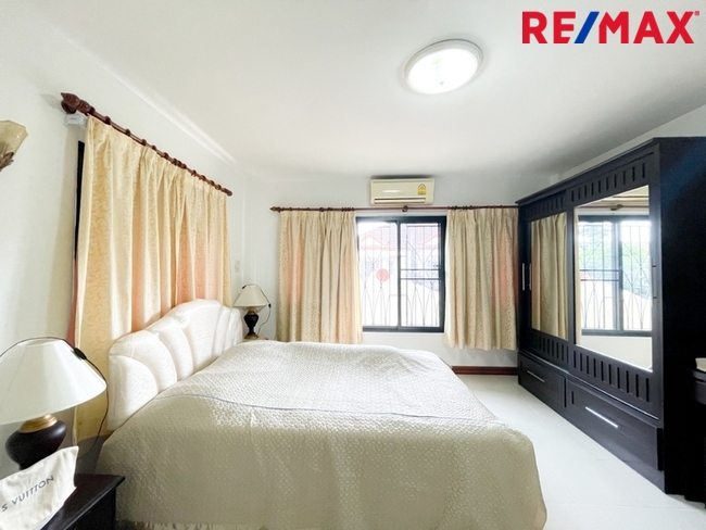 หมู่บ้านเคซี รามอินทรา 8 (K.C. Ramintra 8) หลังริม บนที่ดิน 24 ตร.ว. เชื่อมต่อถนนสายไหม
