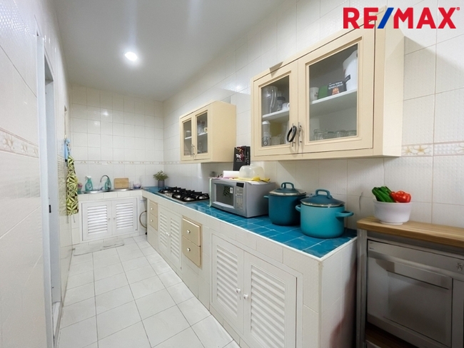 หมู่บ้านเคซี รามอินทรา 8 (K.C. Ramintra 8) หลังริม บนที่ดิน 24 ตร.ว. เชื่อมต่อถนนสายไหม