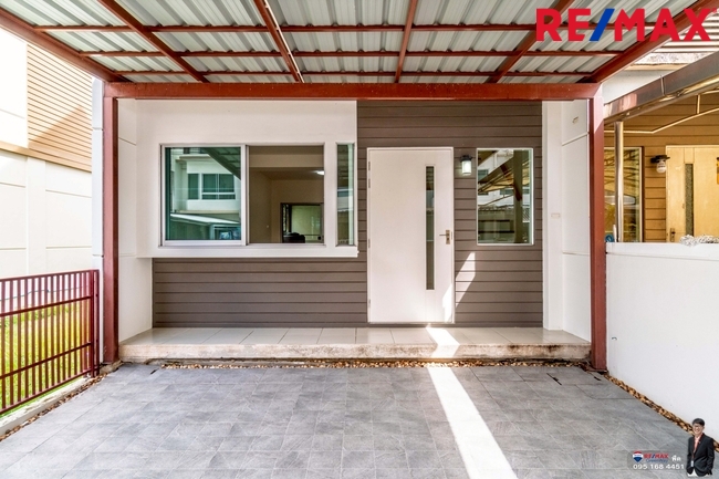 ขายบ้านพุทธบูชา บ้านใหม่1พุทธบูชา36(หลังมุม วิวสวน) สภาพดี รีโนเวทใหม่ ราคาดีที่สุดในโครงการ 3.19 ล้าน ติดอู่รถเมล์สาย75