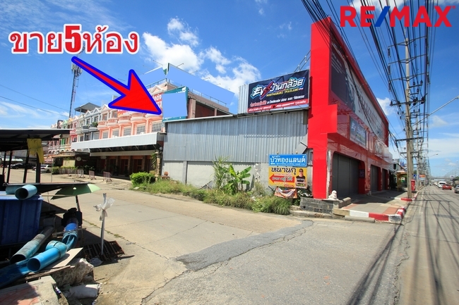 อาคารสำนักงาน5คูหาพร้อมโกดัง 157 ตารางวา ถ.บางกรวย ไทรน้อย หน้าหมู่บ้านบัวทองแลนด์ ตกแต่งต่อเติมพร้อมใช้งาน 3ชั้น มีชั้นลอย ดาดฟ้า 1,443 ตารางเมตร ใกล้แม็คโครบางบัวทอง