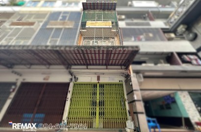 ขายตึกแถว 3 ชั้น ซอยท่าดินแดง 1 | ใกล้ถนนใหญ่-ตลาดท่าดินแดง | เหมาะอยู่อาศัยหรือทำธุรกิจขนาดเล็ก ราคาเพียง 6 ล้าน