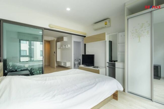 มาใหม่! 2024 Condolette Pixel Sathorn ( ขายขาดทุน) 1 ห้องนอน 35.7 sq.m. // ราคาดีที่สุดในโครงการและในสาทร เป็นห้องพิเศษที่มีเพียง 2 ห้องต่อชั้นและหันไปทางสระว่ายน้ำ (เครดิตดี ขอสินเชื่อได้เต็ม 100%)