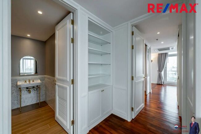(New Listing!) The Height Thonglor Sukhumvit 55 (1 ห้องนอน ขนาดใหญ่ อารมณ์แบบ Penthouse เป็นชั้นที่ มีเพียง 2 ห้องต่อชั้น